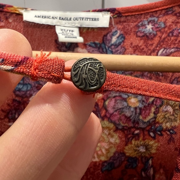 American Eagle floral blouse - XS - Picture 9 of 13